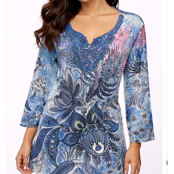 Simply Emma Tops - Simply Emma Blue Floral V-Neck Long Sleeve
